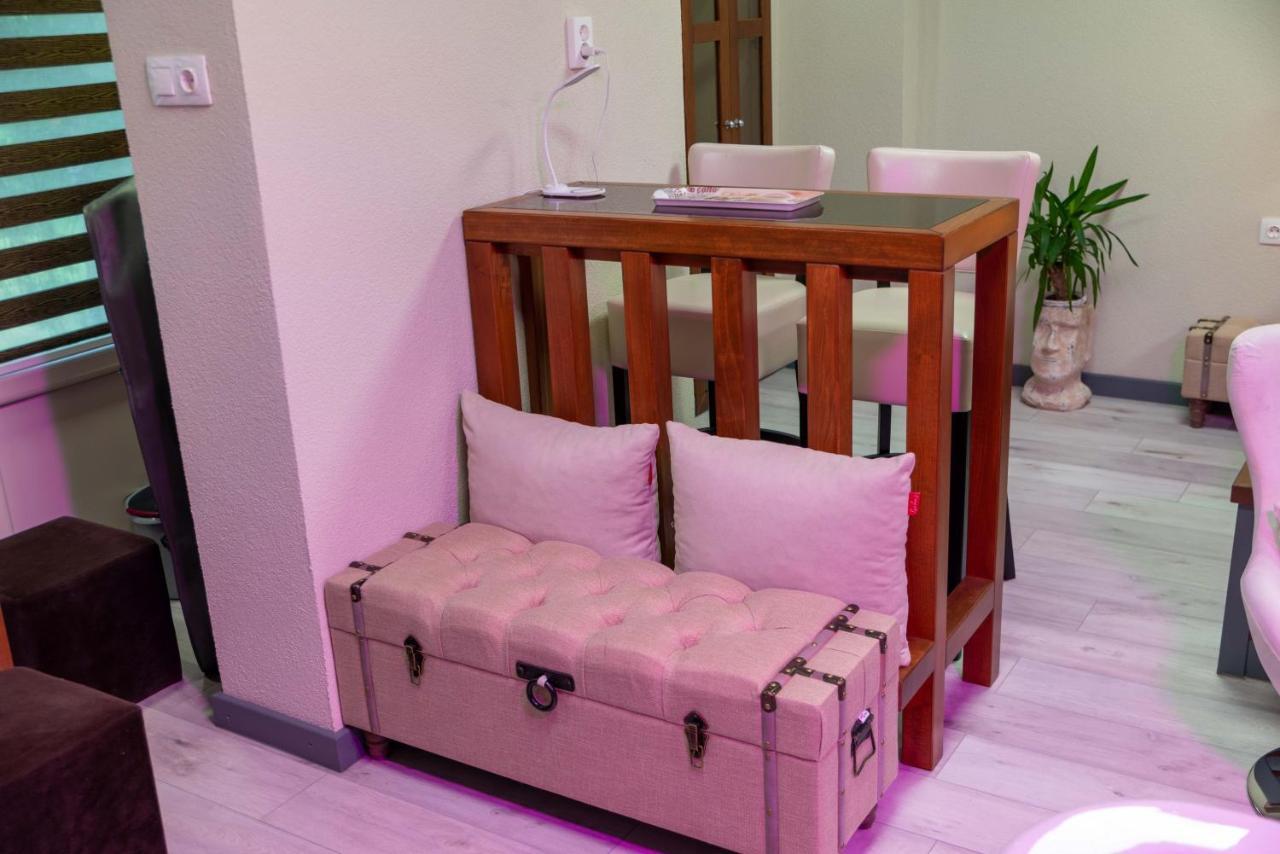 E 14 Aparthotel Berekfürdő Εξωτερικό φωτογραφία